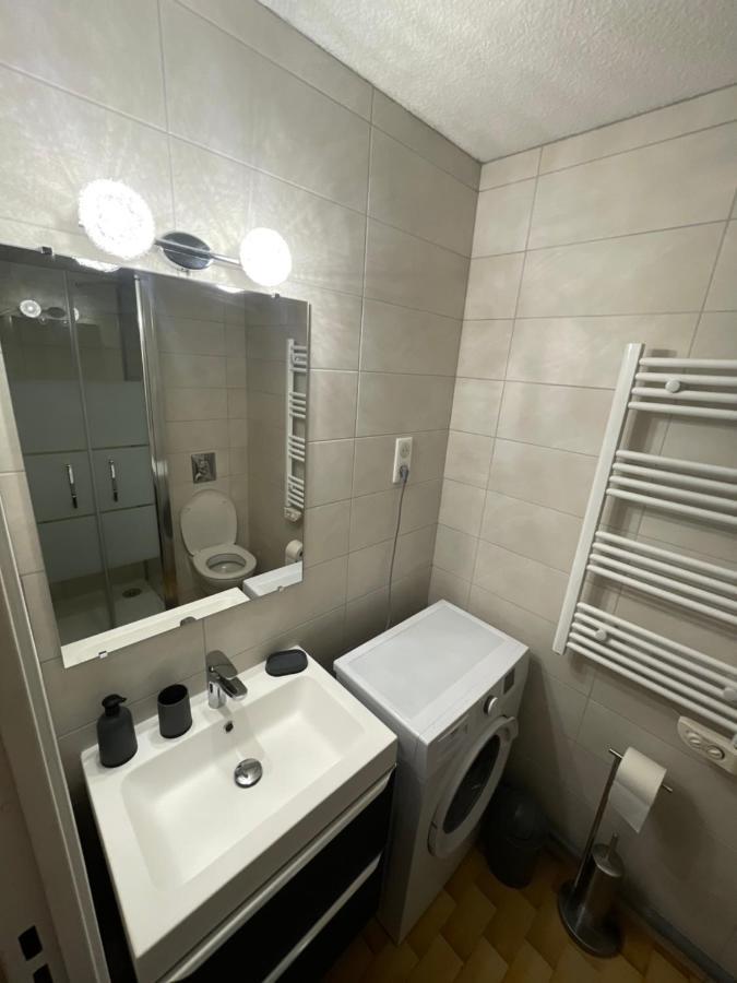 Studio Cabine Clim Wifi Parking Draps - 1 Etoile - Self Check-In Possible Ла-Гранд-Мот Экстерьер фото