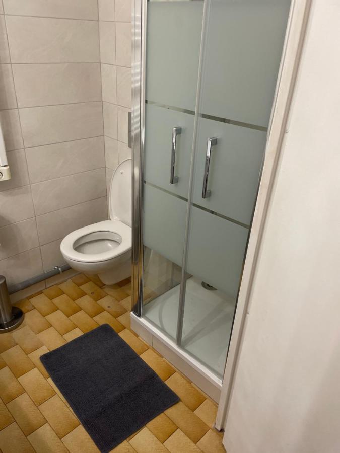 Studio Cabine Clim Wifi Parking Draps - 1 Etoile - Self Check-In Possible Ла-Гранд-Мот Экстерьер фото